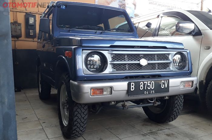 Suzuki Jimny lawas milik Ayong Bunnarto, owner Mamba Motor