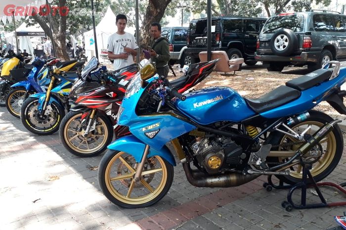 Jajaran motor modifikasi di Otobursa Tumplek Blek 2019