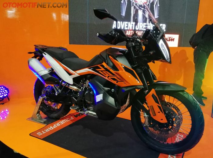 KTM Adventure 790