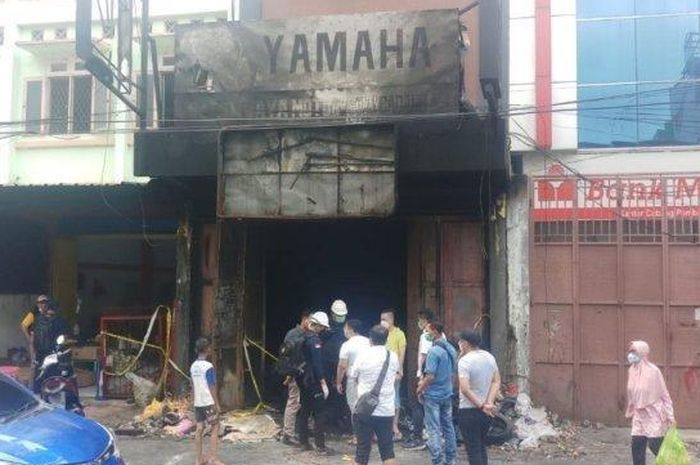 Lokasi kebakaran mau disebuah bengkel motor berlokasi di Jalan Cemara Raya, Kecamatan Cibodas, Kota Tangerang pada Sabtu (7/8/2021) dini hari menewaskan tiga orang, Senin (9/8/2021). 