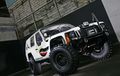 Kombinasi Offroad & Pesawat Tempur, Jeep Cherokee Tampil Keren Sangar