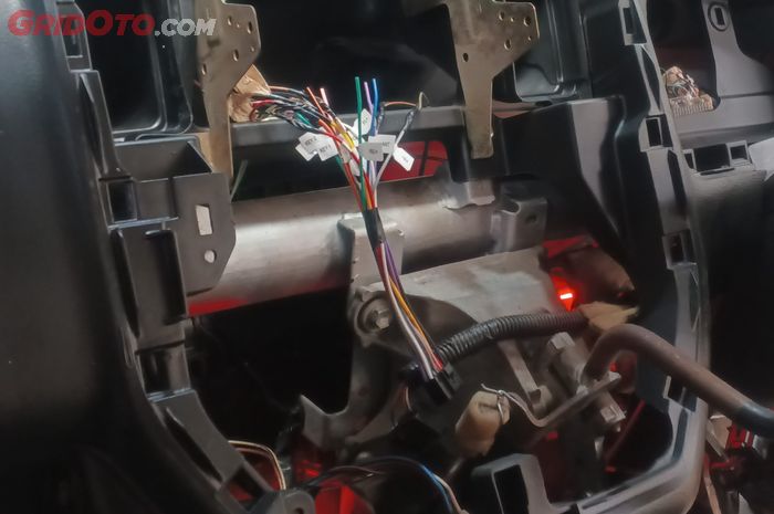 Jangan Asal Pasang,Tips Modif Kelistrikan Mobil Biar Aki Tetap Aman