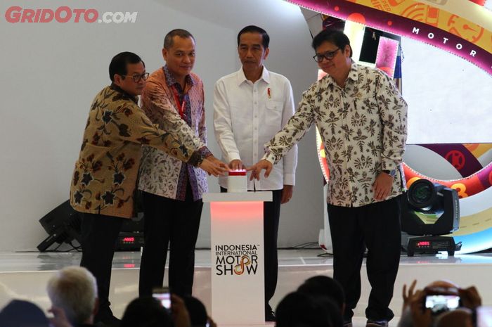 Presiden Jokowi resmi buka IIMS 2018