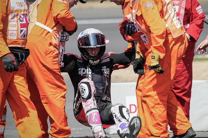 Alami crash parah pada sesi FP4, Aleix Espargaro diragukan bisa tampil di balapan MotoGP Inggris 2022