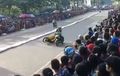 Panas! Detik-Detik Pembalap Jatuh dan Terseret, Pembalap Gunting Lawan Atau Justru Disikut Lawan?