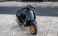 Vespa Sprint 125 Tampil Misterius, Bodi Hitam Legam, Mesin Jadi 150cc