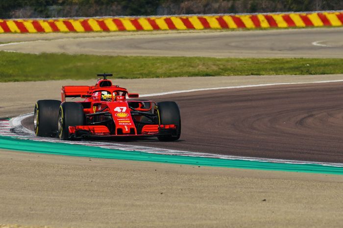 Mick Schumcher saat mengetes mobil Ferrari