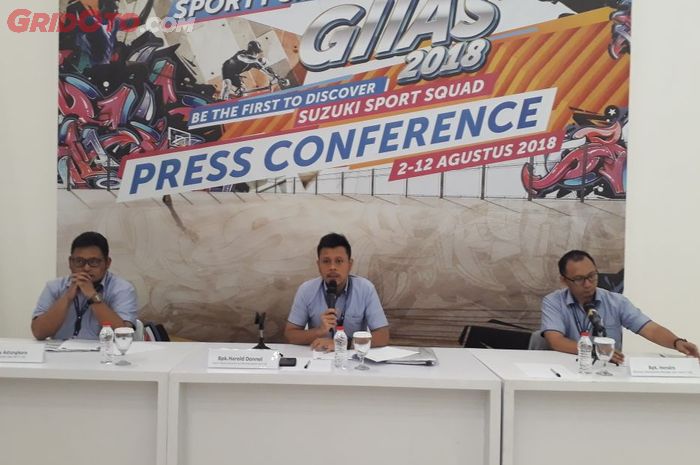 Harold Donnel (tengah) saat konferensi pers Suzuki di GIIAS (4/8/2018)