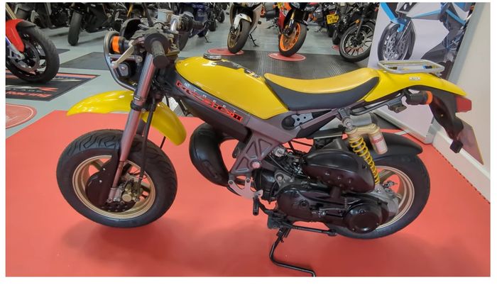 Model sasis twin spar dengan mesin mirip matic kekinian