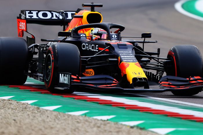 Max Verstappen meraih posisi tiga tercepat dalam kualifikasi F1 Emilia Romagna 2021