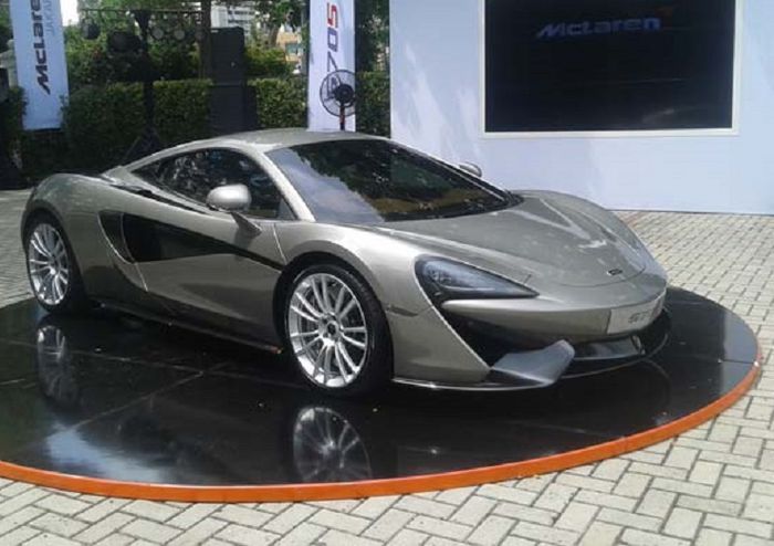 wujud McLaren 570S