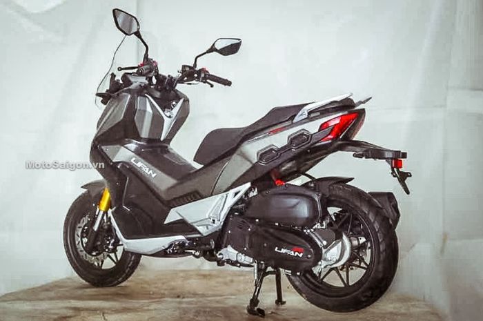 Skutik adventure mirip Honda ADV150