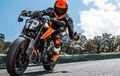 Biasanya V-Twin, Duke 790 Jadi Motor Pertama KTM Bermesin Inline