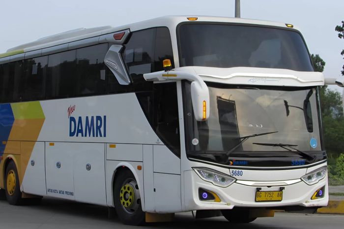 Ilustrasi bus DAMRI dari Serang Baru menuju ke Bandar Lampung.