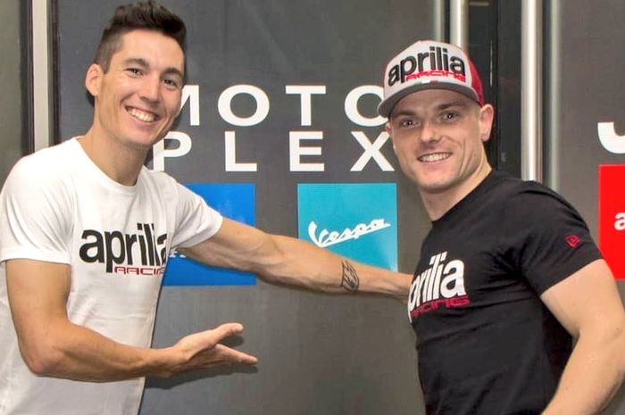 Sam Lowes (kanan) terdepak dari MotoGP balik lagi ke Moto2 di tim CarXpert Interwetten
