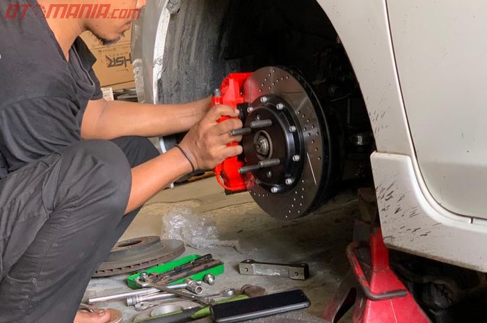 Dampak jarang servis rem mobil
