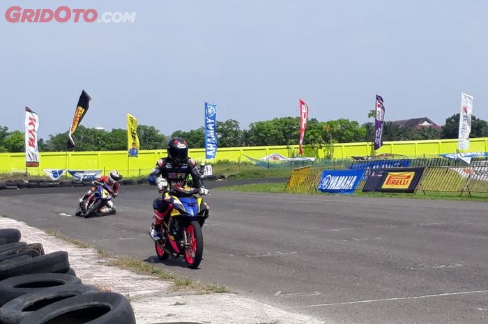  Gambar  Bintang  Jatuh Racing 