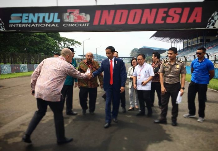 Presiden Joko Widodo satroni sirkuit Sentul tantang gelar MotoGP 2021