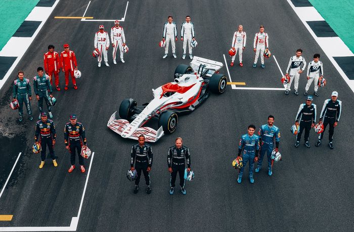 Mobil F1 2022 ini diperkenalkan di hadapan para pembalap di sirkuit Silverstone