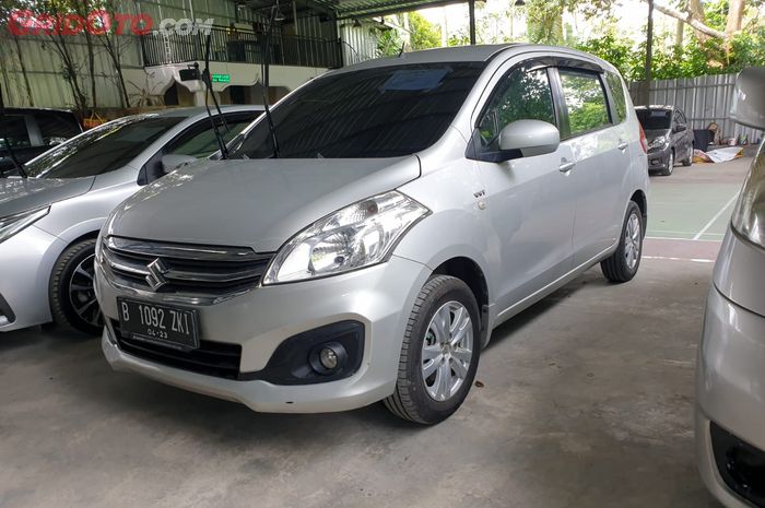 Mobil bekas Suzuki Ertiga