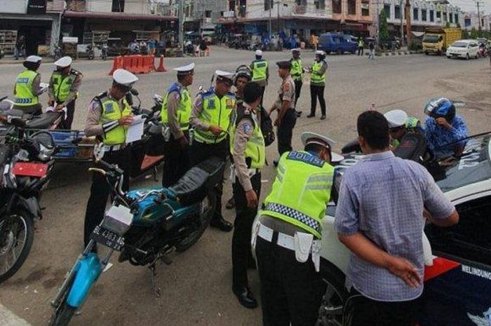 Ilustrasi razia Polisi bertajuk Operasi Keselamatan