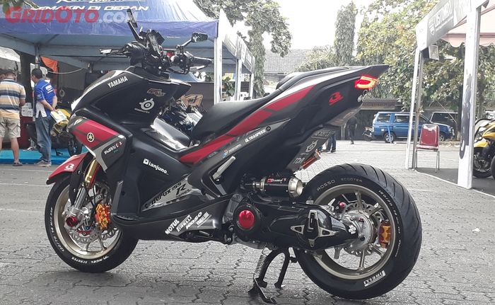 Yamaha Aerox 155 jadi juara Customaxi Semarang