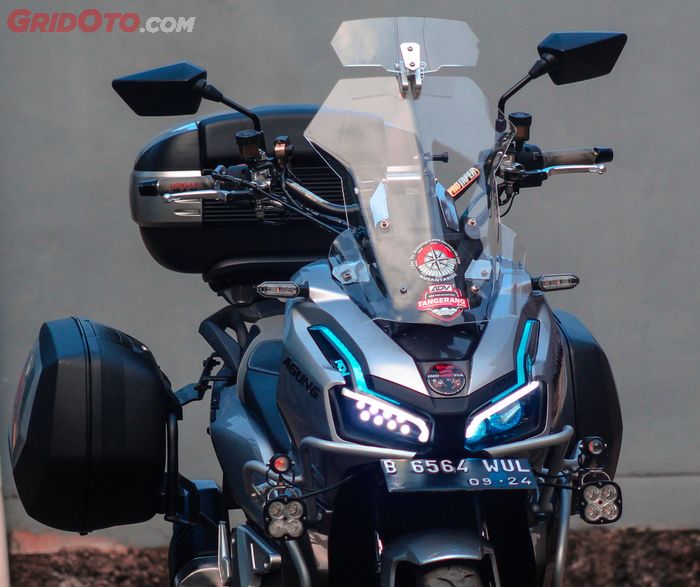 Modifikasi Honda ADV 150 bertampang touring bike ini habis biaya melebihi harga motor barunya!