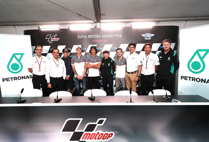 Line-up tim Malaysian Petronas Team di Moto3, Moto2, dan MotoGP berserta para pejabatnya