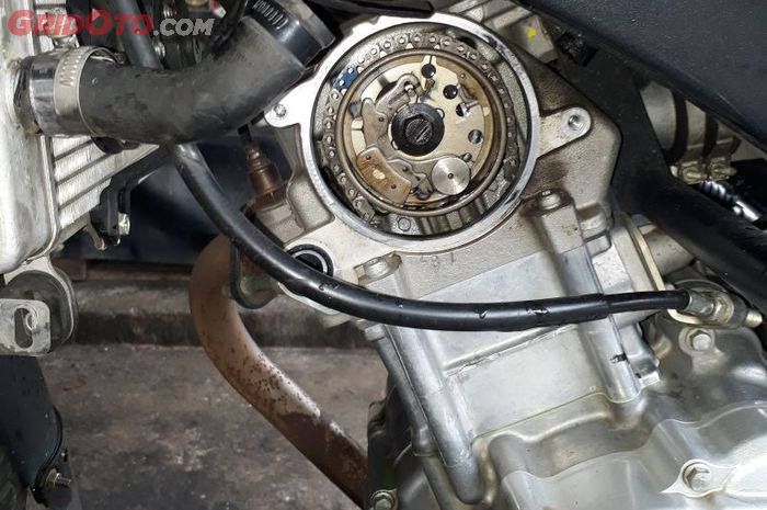 Letak water pump di Yamaha New V-Ixion Lightning