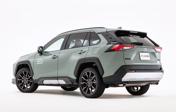 Tampilan belakang odifikasi Toyota RAV4 hasil garapan Jaos