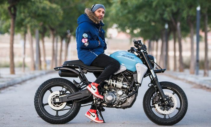 Yamaha MT-03 custom besutan Ad Hoc Cafe Racers