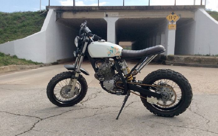 Honda XR250 custom scrambler dari Vertigo Moto &amp; Design.