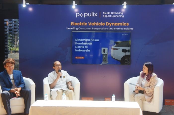 Populix memaparkan hasil survei soal tantangan kendaraan listrik di Indonesia