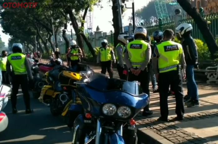 Komunitas Harley Davidson yang diberhentikan polisi karena gunakan strobo