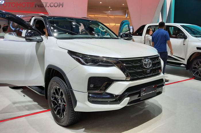Toyota Fortuner GR Sport NIK 2022 dikorting diskon Rp 40 juta