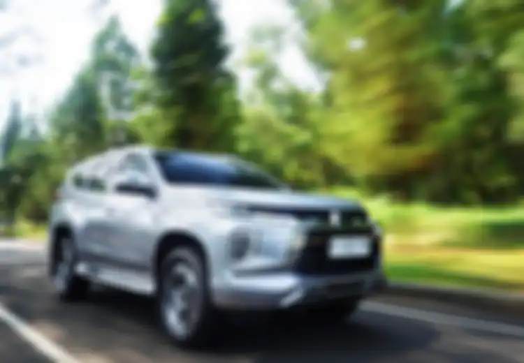 Beli Mobil Bekas Mitsubishi Pajero Sport Harus Tahu Cara Aktifkan Fitur Anti Blind Spot