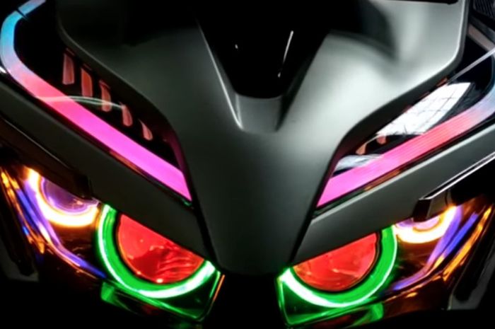 Lampu depan Honda Vario 150 custom projektor Vahid E3