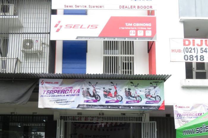 Dealer SM Sport dan SYM di Cibinong, Bogor.