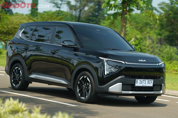 Kia Carens Signature iVT 2026