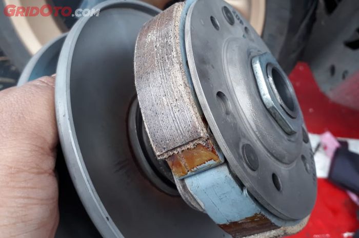 Penyebab tarikan motor matic ngempos saat tanjakan