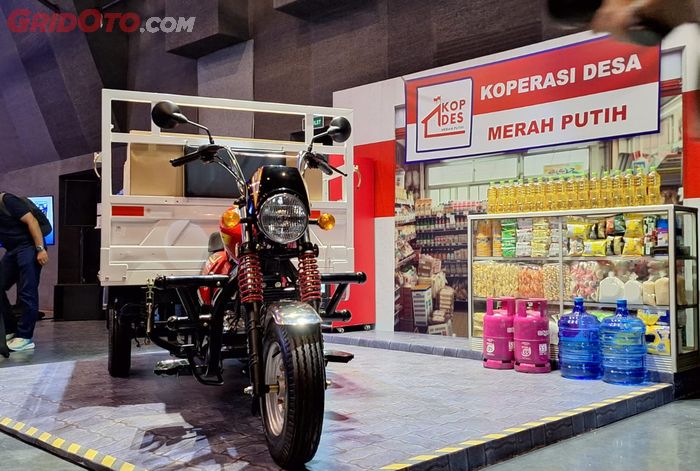 TVS Armado mengusung mesin 200 cc dan dapat mengangkut sampai 840 kg