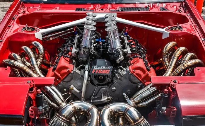 Mesin modifikasi Toyota Trueno AE86 diganti unit V8 Ferrari F430 Scuderia