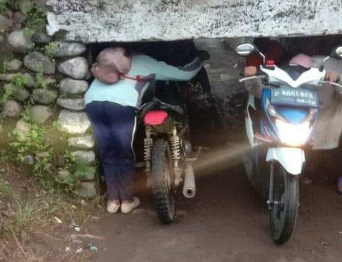 Honda BeAT saat melintas di terowongan pendek.