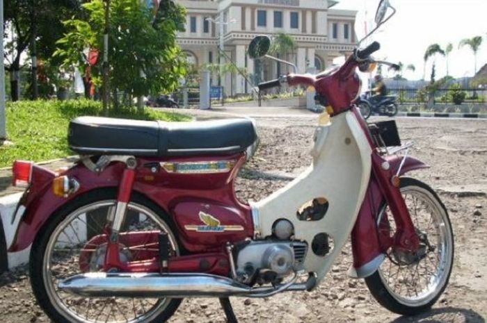 Honda C70