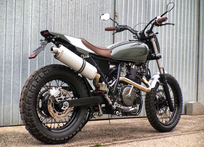 Suzuki DR 800 SL Big custom street tracker garapan Andreas Soeser