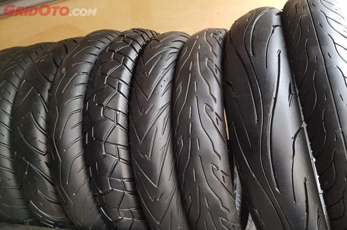 Ilustrasi pilihan ban motor bekas