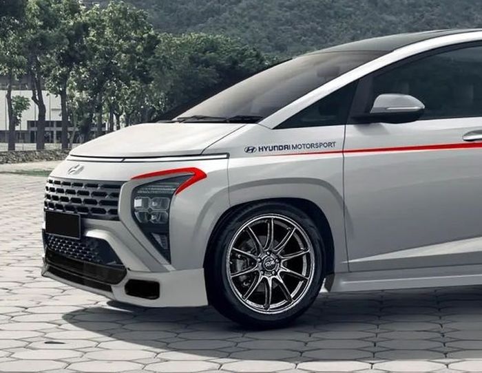 Digital modifikasi Hyundai Stargazer pakai decal sporty dan pelek OZ Racing