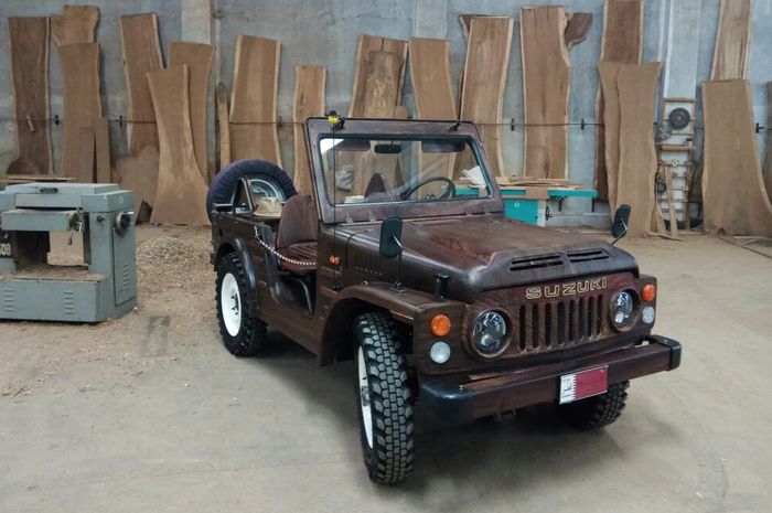 Modifikasi Suzuki Jimny LJ 80  bodi kayu