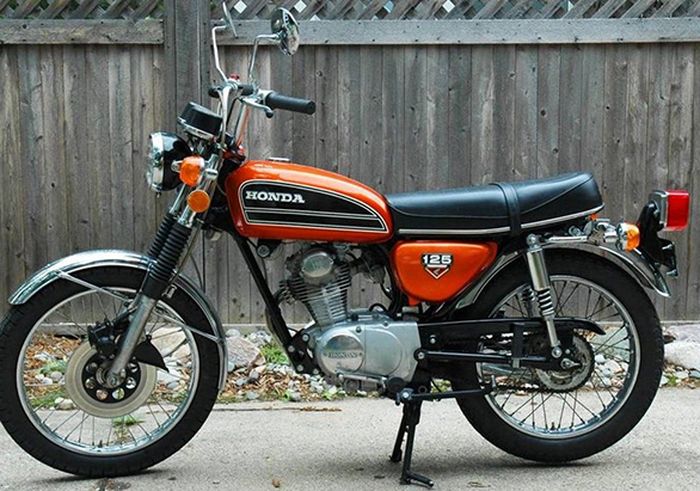 Terlihat serupa, ada perbedaan Honda CB dan Honda CG series yang sangat signifikan!