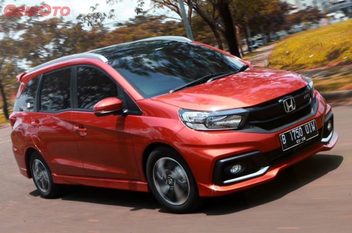 Spesifikasi dan kisaran harga Honda Mobilio RS tahun 2017 seken.